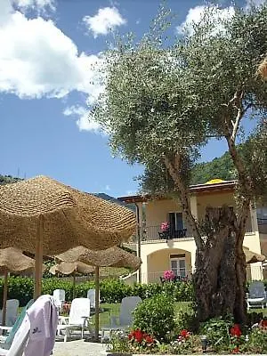 Sleeps 4 Pool Wifi Ossuccio