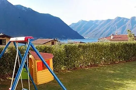 Sleeps 4 Pool Wifi Ossuccio