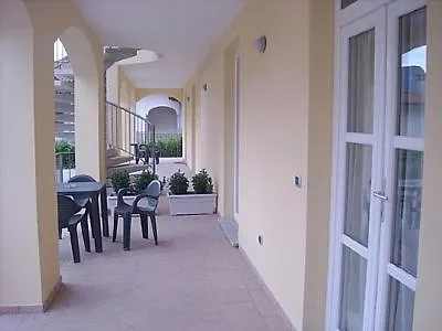 Sleeps 4 Pool Wifi Villa Ossuccio